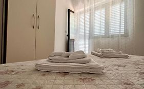 Apartments Aniko Saric